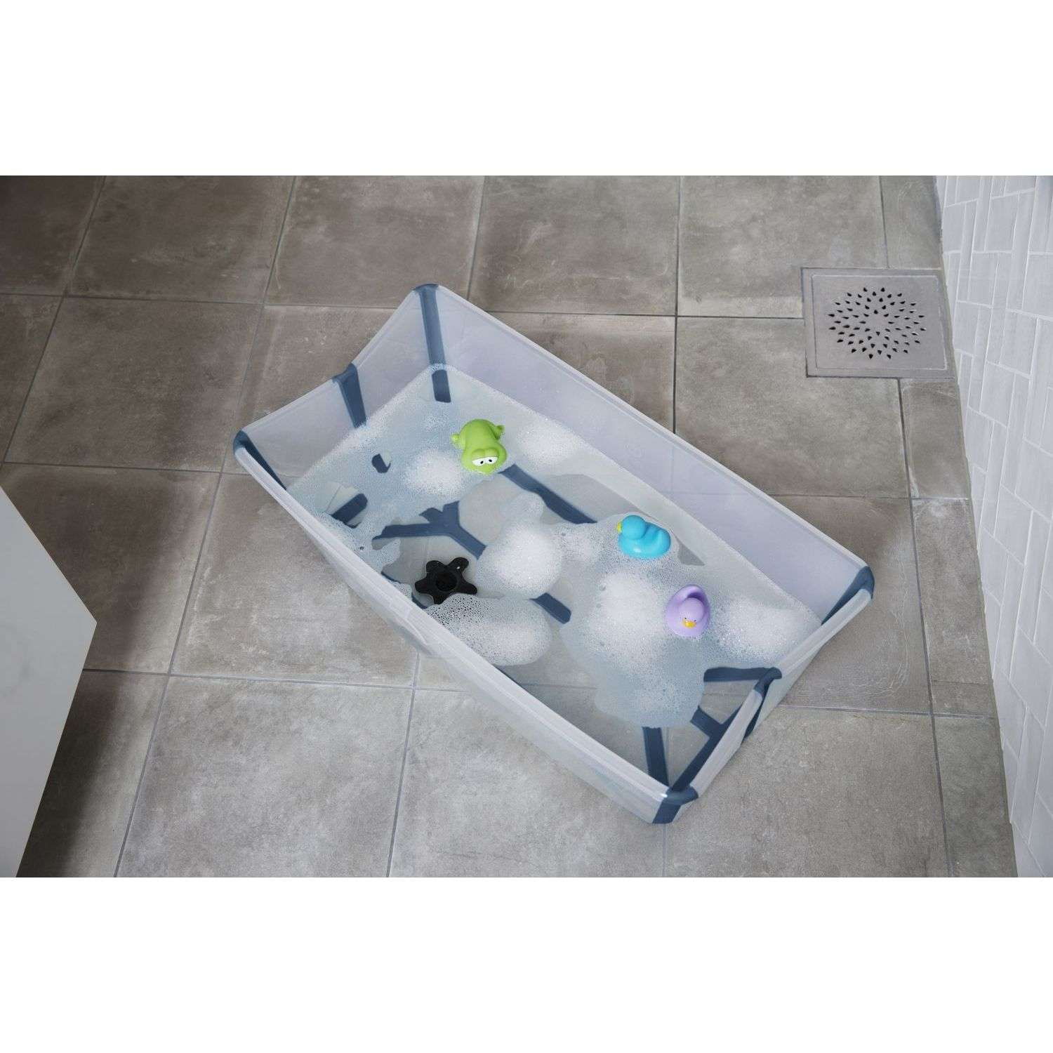 Ванночка Stokke Flexi Bath складная с горкой Прозрачный-голубой - фото 11