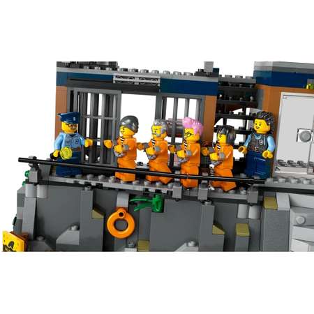 Конструктор LEGO City Остров полицейской тюрьмы 60419
