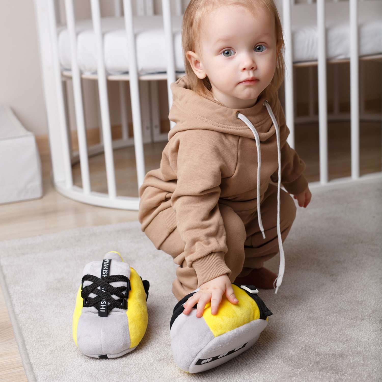 Игрушка Мякиши Игрушка детская развивающая Шнуровка Ботинки / шнуровка для детей / подарок / бизиборд - фото 7