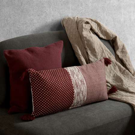 Подушка Tkano декоративная из хлопка фактурного плетения бордового цвета 45х45 см