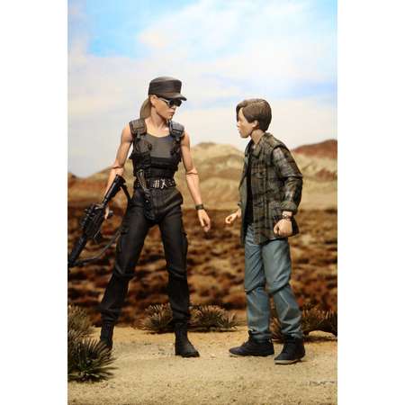 Фигурка Neca Terminator 2 7 Scale Action Figure Sarah Connor and John Connor 2 Pack 42179