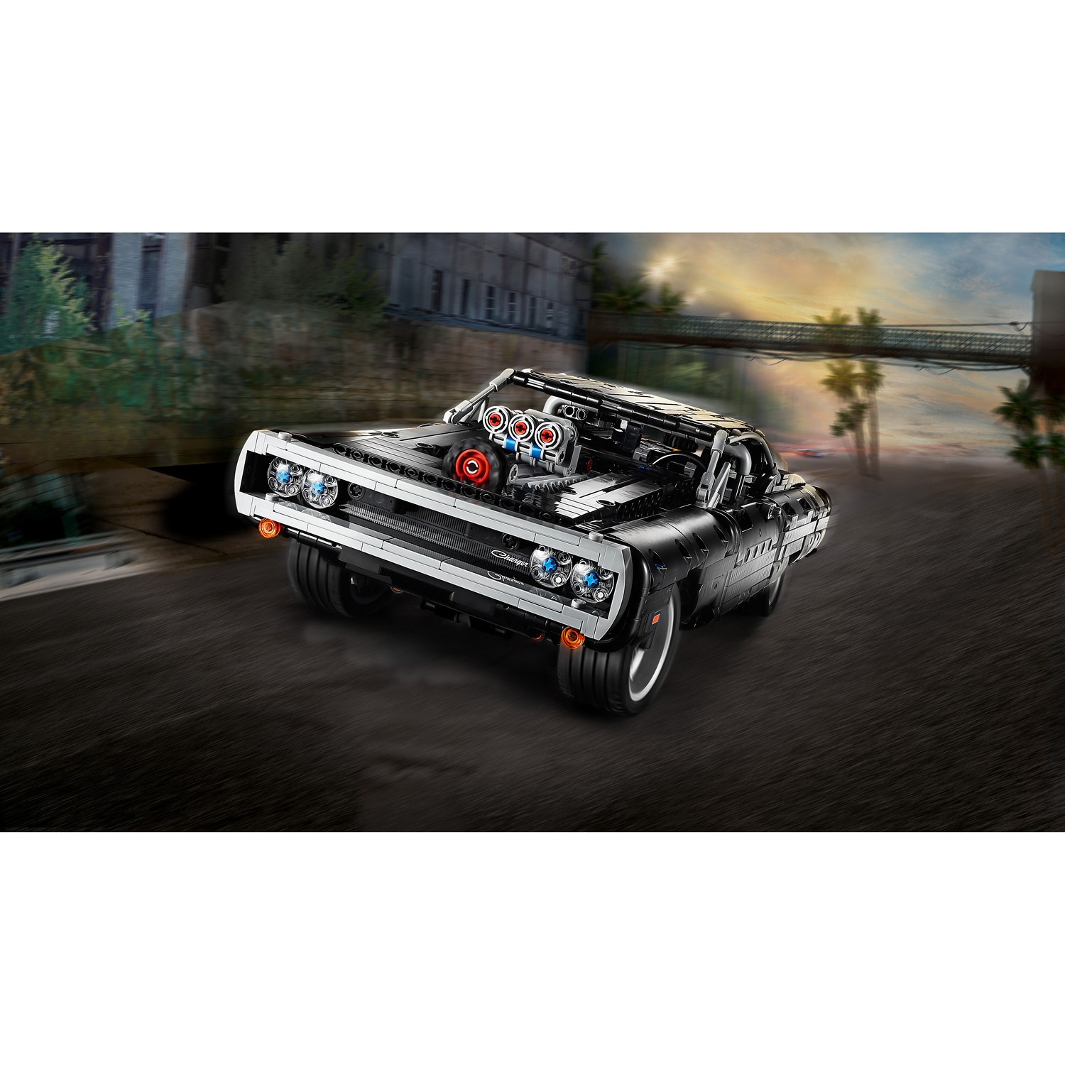 Конструктор LEGO Technic Dodge Charger Доминика Торетто 42111 купить по  цене 9899 ₽ в интернет-магазине Детский мир