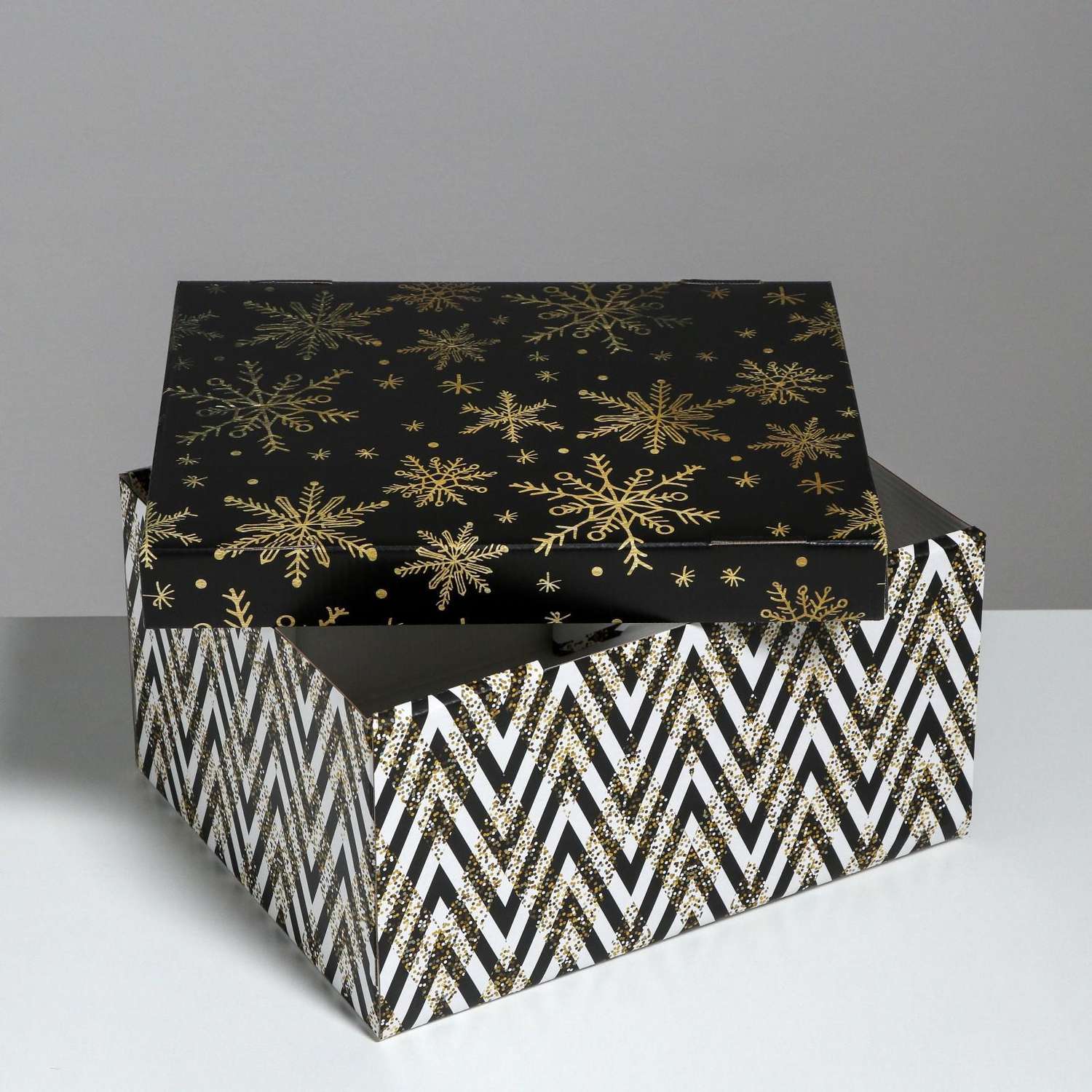 Складная коробка Дарите Счастье «Золотой праздник». 31.2×25.6×16.1 см - фото 2