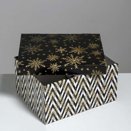 Складная коробка Дарите Счастье «Золотой праздник». 31.2×25.6×16.1 см