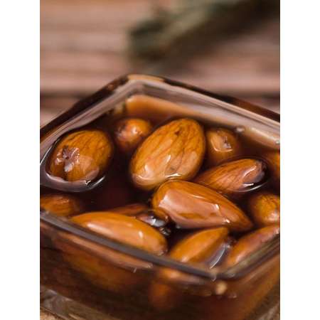 Орехи в сиропе Емельяновская Биофабрика из шишек миндаль кедровый 2 шт по 130 гр