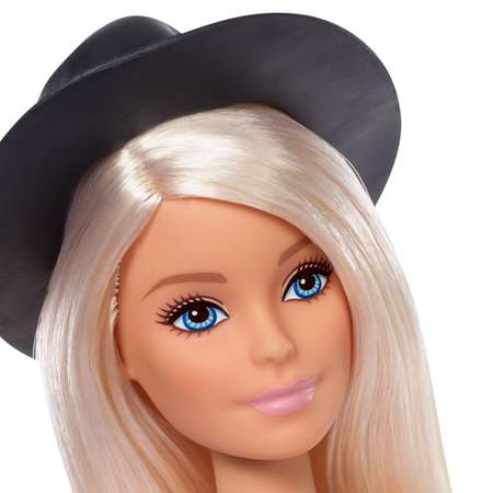 Набор Barbie Игра с модой Кукла и одежда FJF68