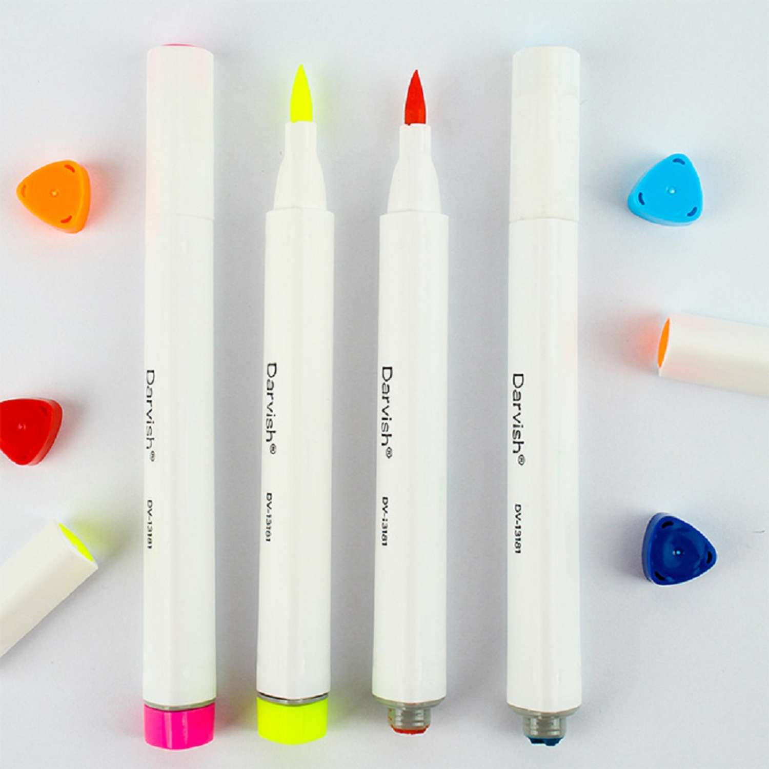 Фломастеры-кисти 36 цветов Darvish со штампами в пластиковом футляре для рисования - фото 5