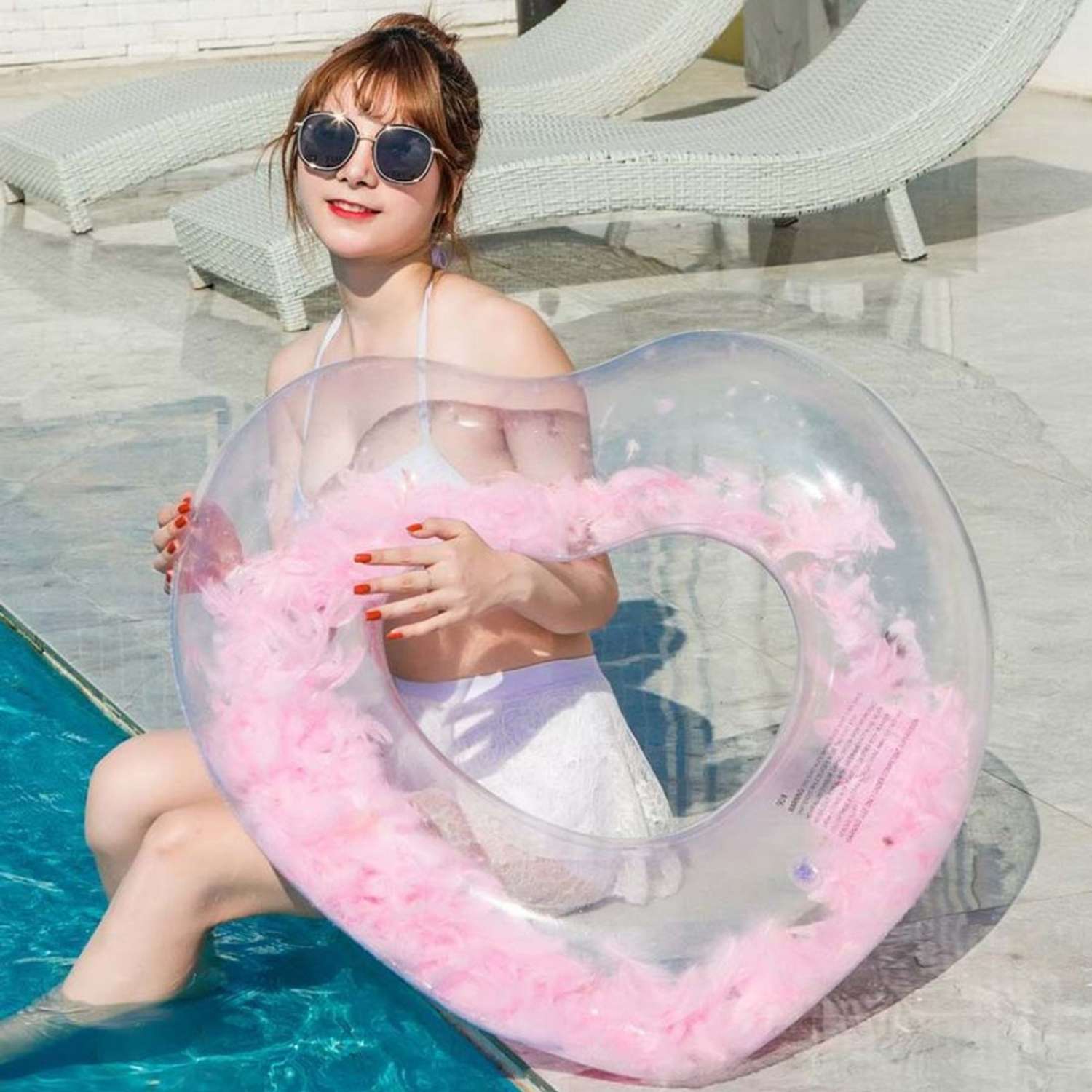 Детский надувной круг Solmax для плавания в форме сердца с перьями цвет фуксия 90 см SM06989 - фото 4