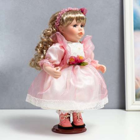 Кукла коллекционная Зимнее волшебство керамика «Флора в бело-розовом платье и лентой на голове» 30 см