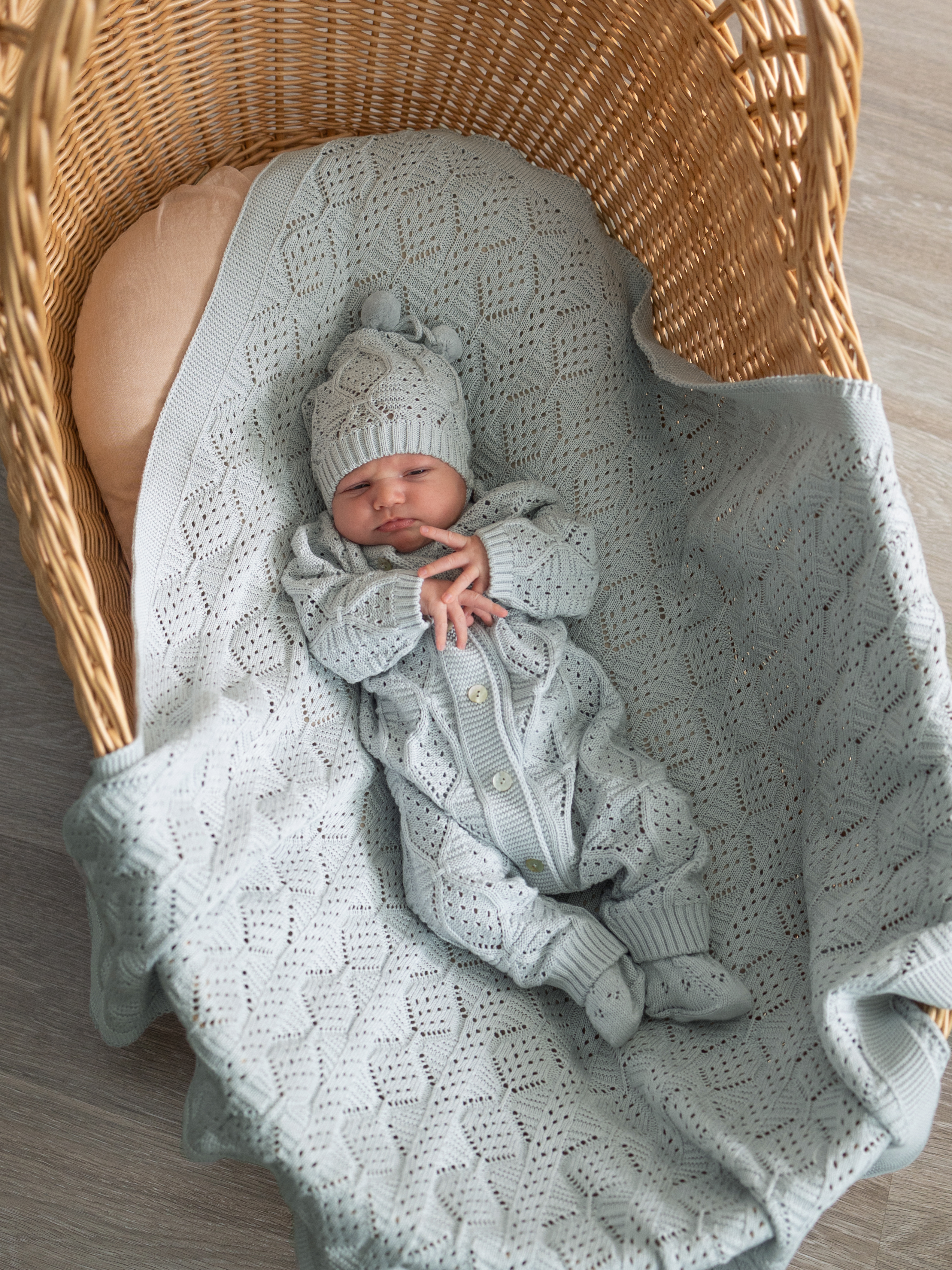 Плед для новорожденного НаследникЪ Выжанова вязаный на выписку в кроватку в коляску - фото 4