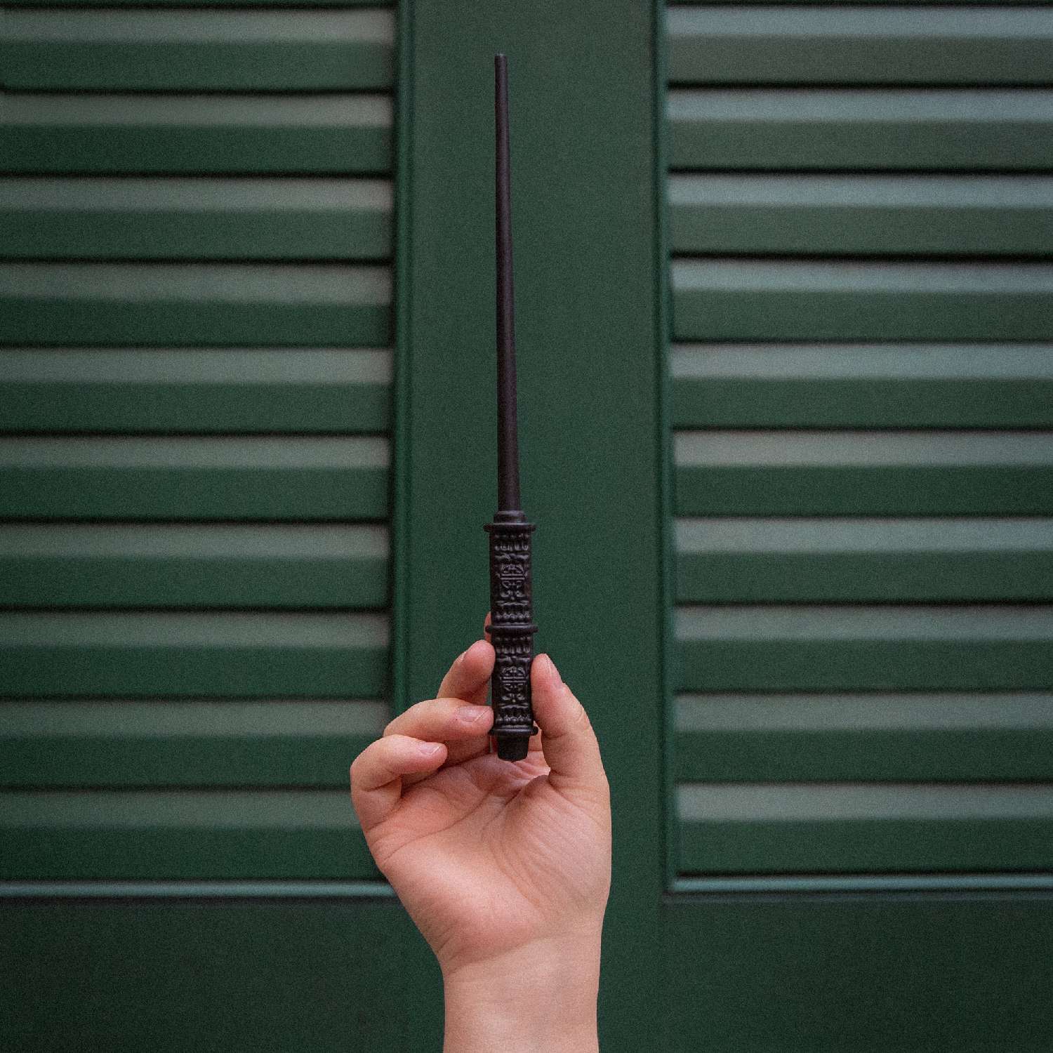Ручка Harry Potter в виде палочки Северуса Снейпа 25 см с подставкой и закладкой - фото 8