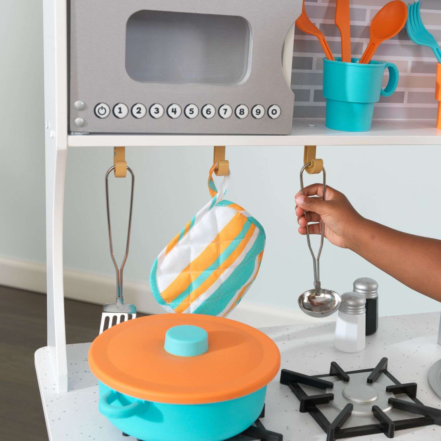 Kidkraft all time play kitchen with clearance accessories