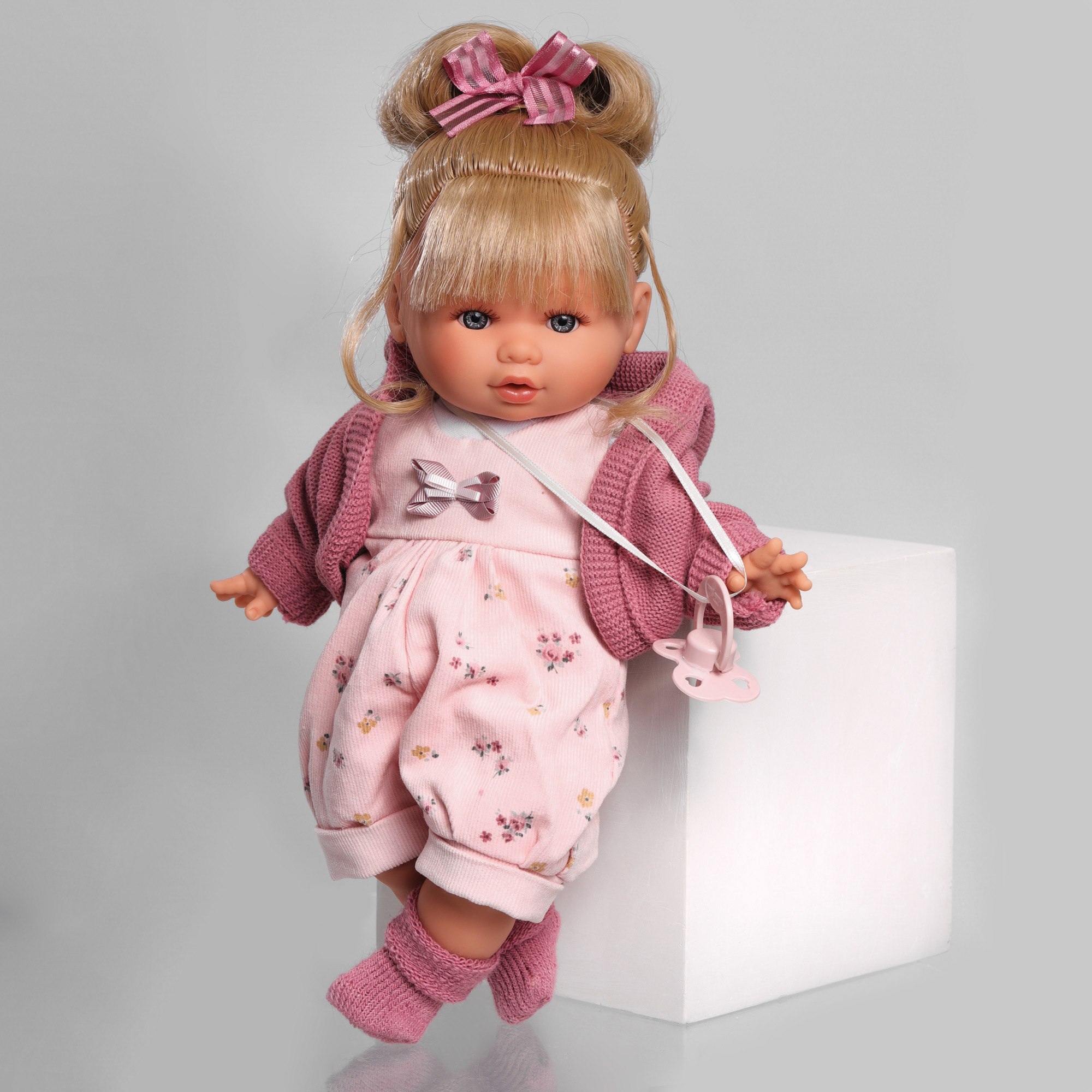 Кукла-пупс Antonio Juan Реборн говорящая Марисела в комбинезоне 30 см плачет мягконабивная 13144-1 13144-1 - фото 2