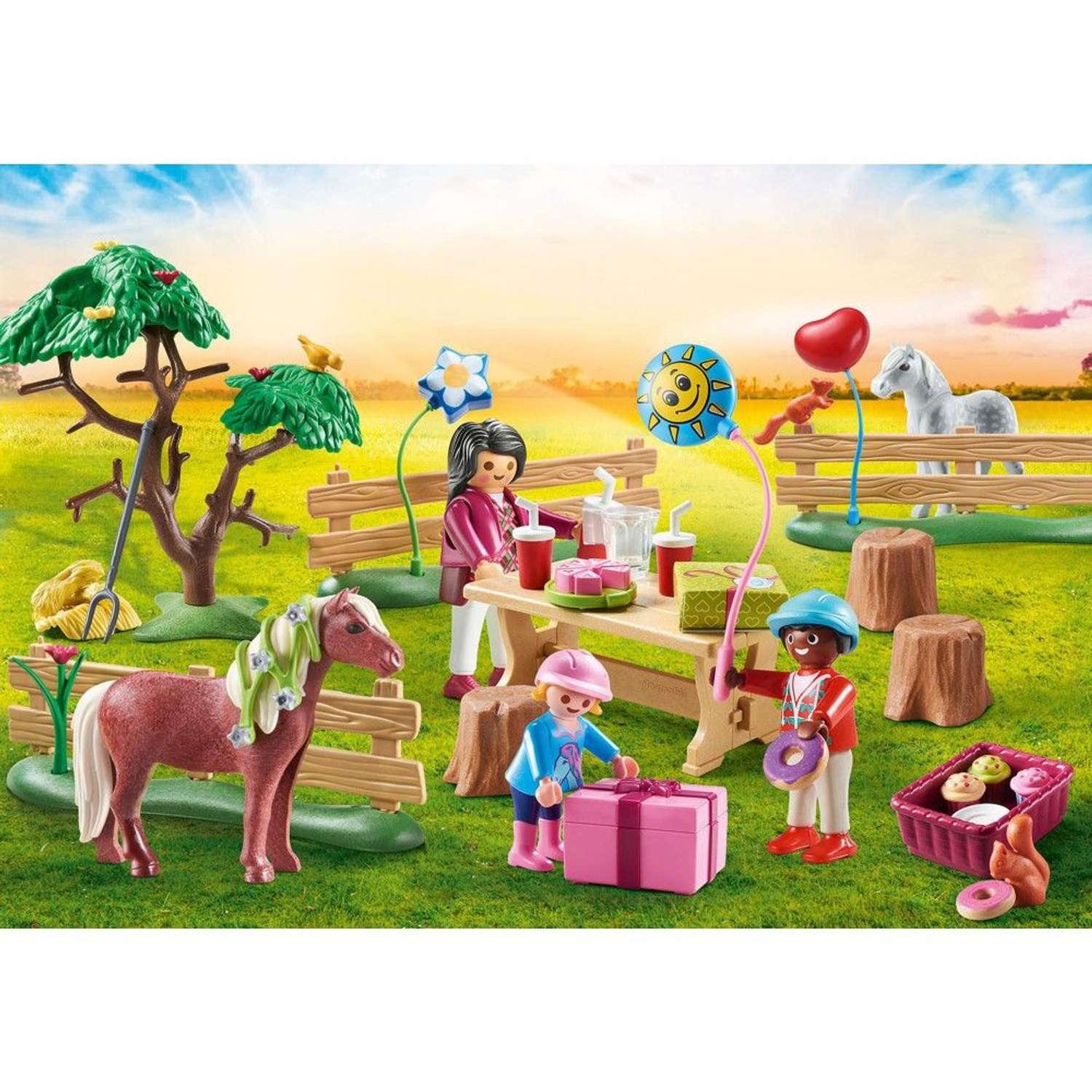 Конструктор Playmobil детский день рождения на пони-ферме - фото 2