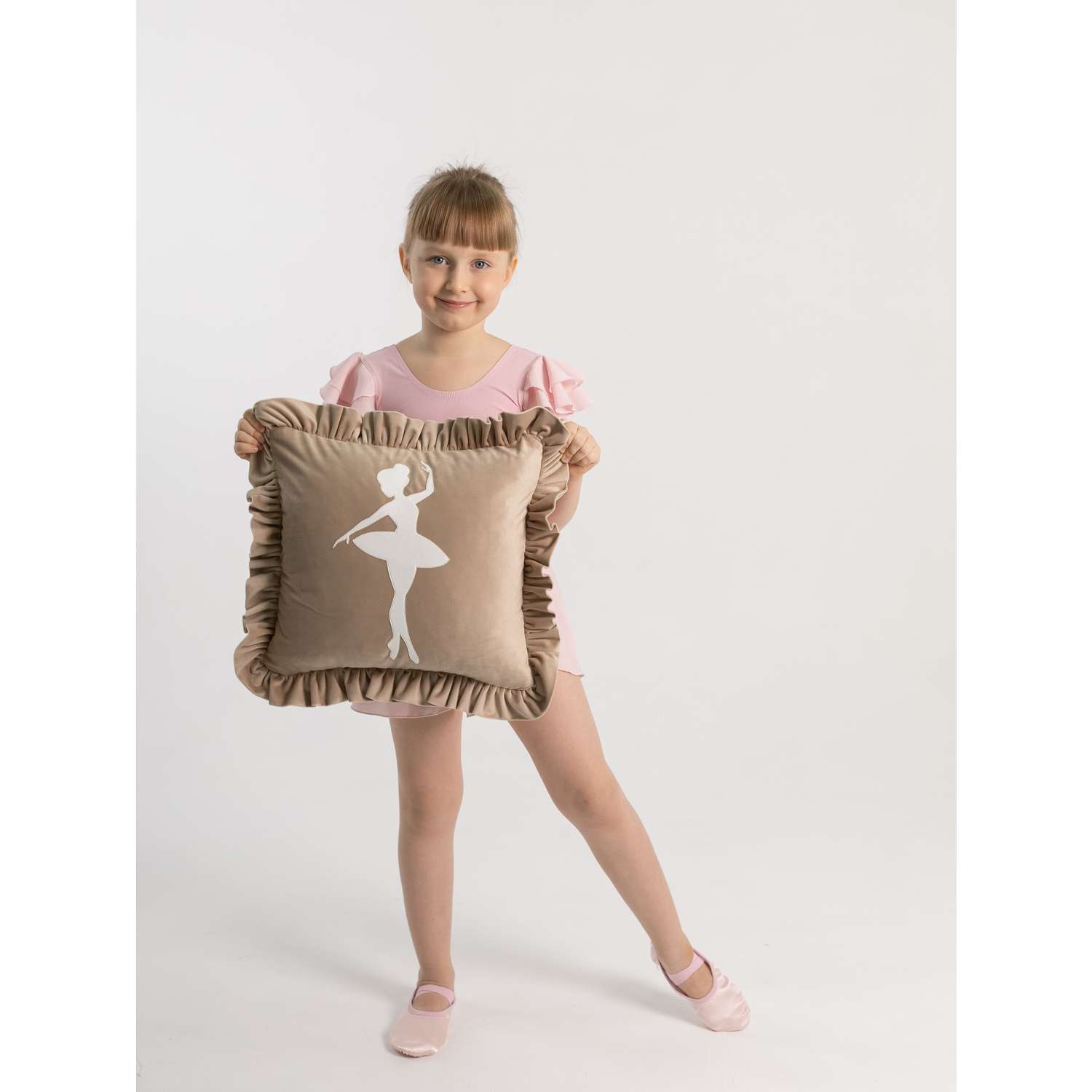 Подушка декоративная детская Мишель Балерина цвет бежевый - фото 3