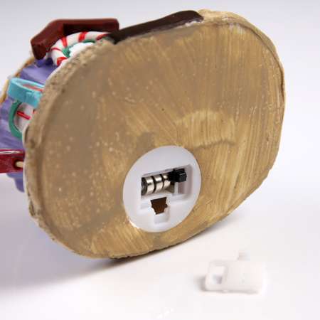 Светодиодная фигура Sima-Land «Дом из сладостей» 13×12×9 см полистоун батарейки LR44х2 свечение тёплое белое