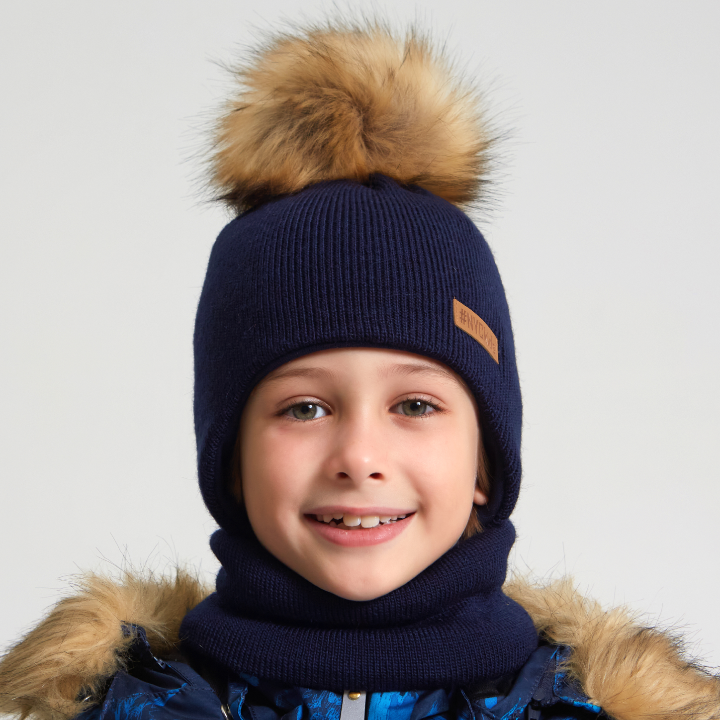 Шапка и снуд NYCkids NYC-H-111-FurPomPlain-Dblue - фото 4