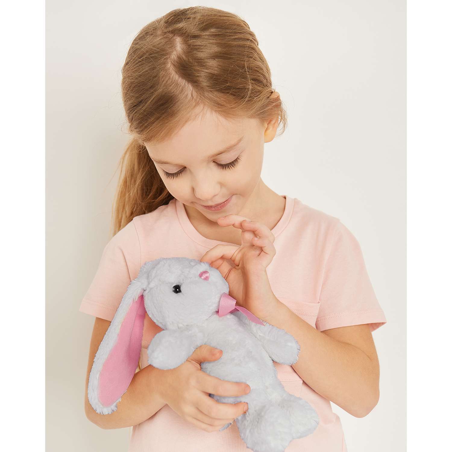 Игрушка мягкая Aurora Кролик с лентой Серый 171056A - фото 2