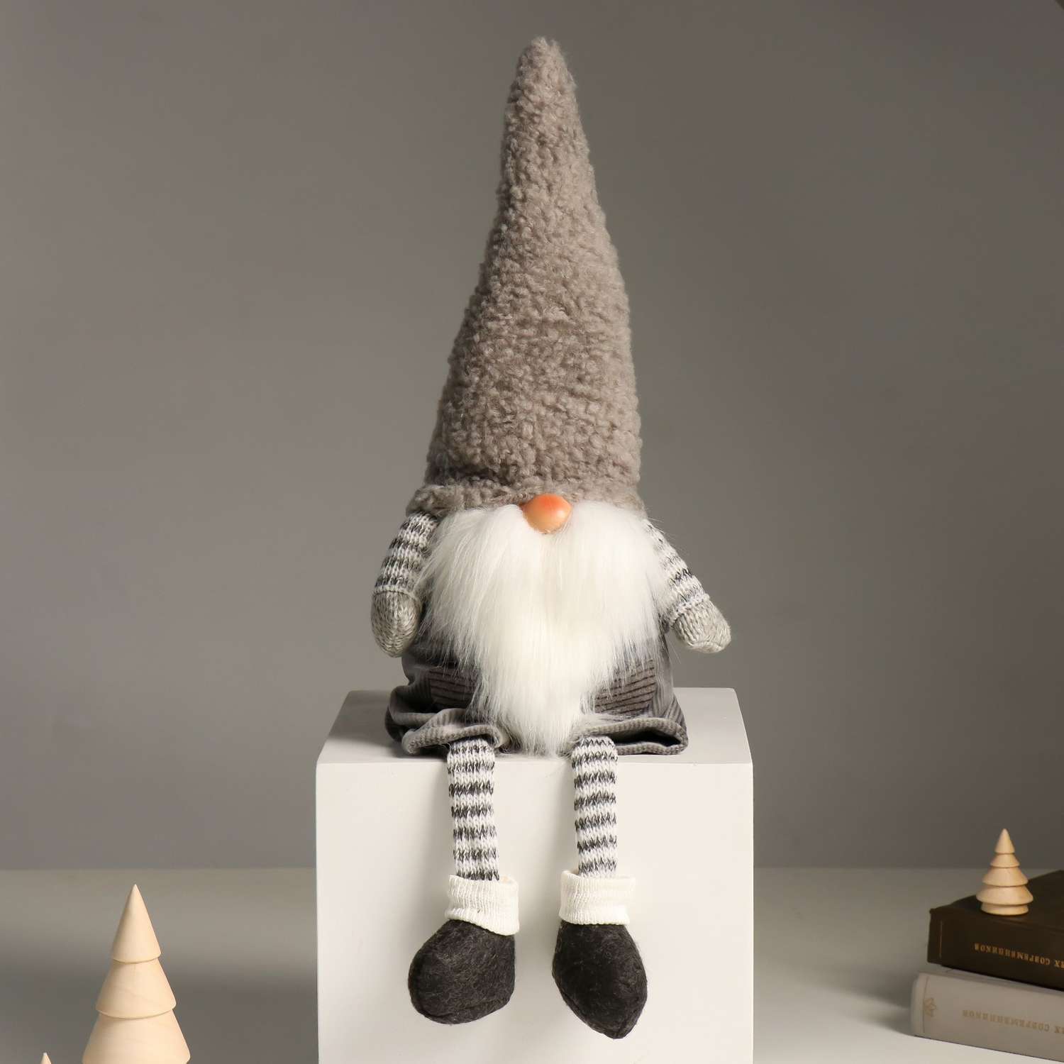 Кукла интерьерная Зимнее волшебство «Дед Мороз в полосатых гетрах и сером колпаке» 48 см - фото 1