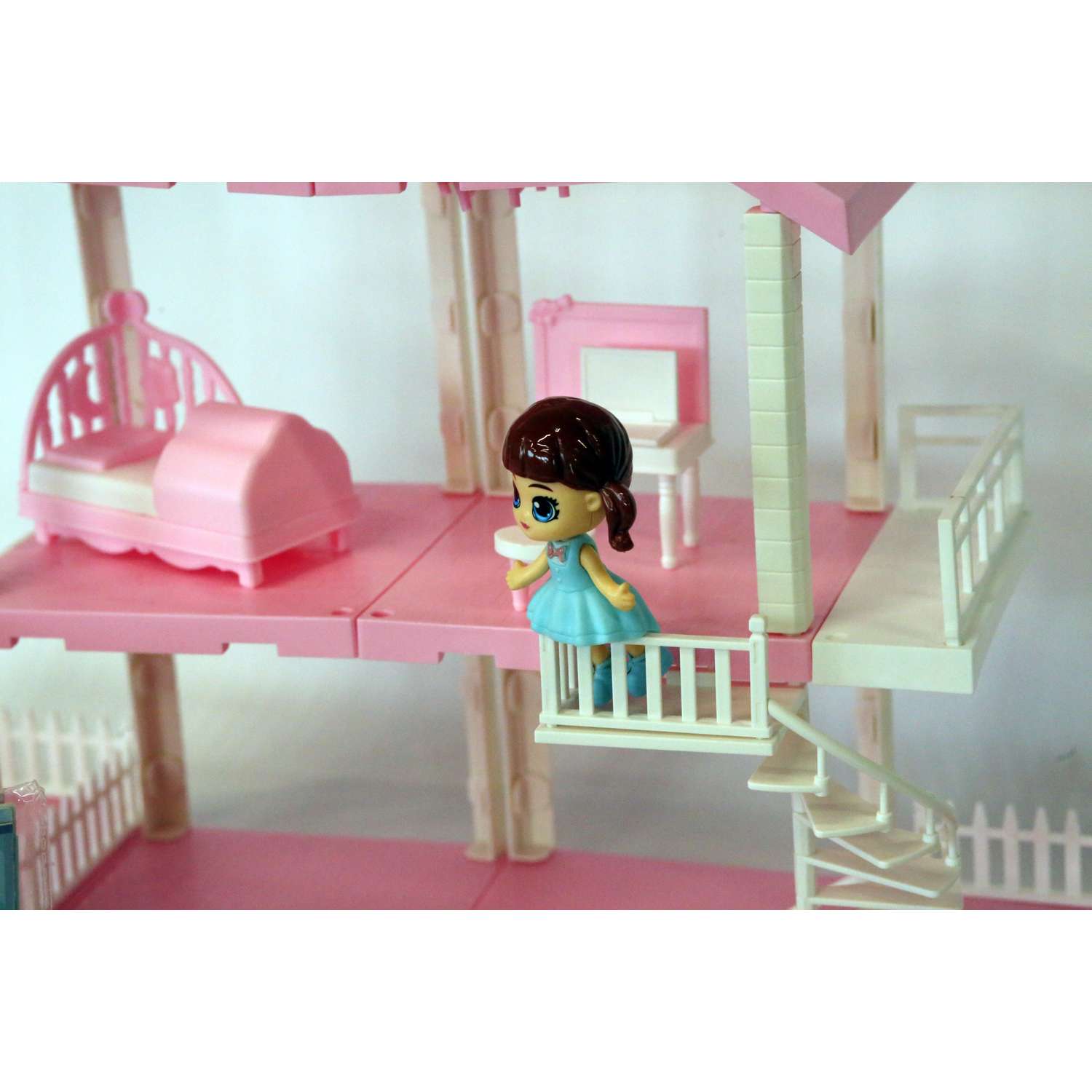 Кукольный дом SHARKTOYS двухэтажный дом с террасой и верандой в комплекте кукла 11500002 - фото 4