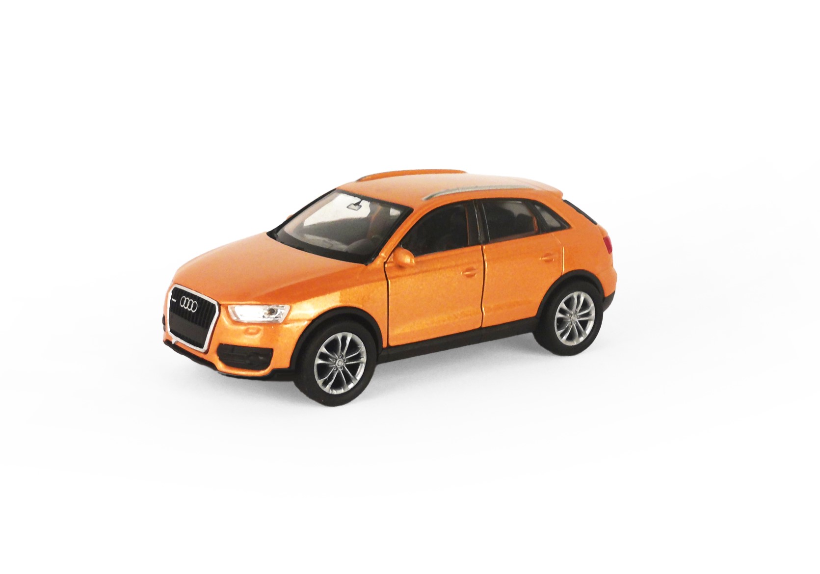 Машинка WELLY 1:38 Audi Q3 цвет в ассортименте 43666W - фото 15