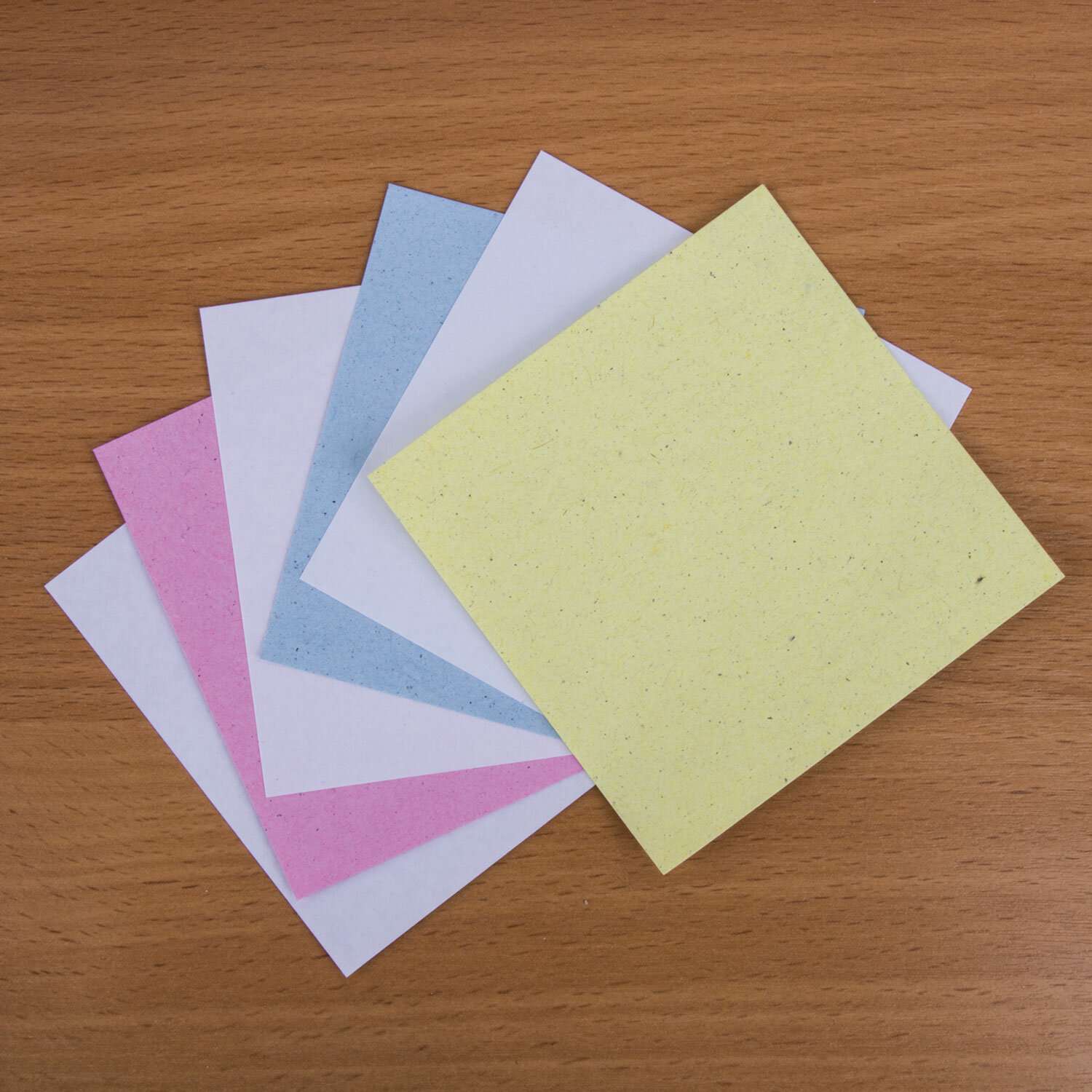 Блок бумажный Staff для записей и заметок непроклеенный куб 9х9х9 см цветной - фото 4