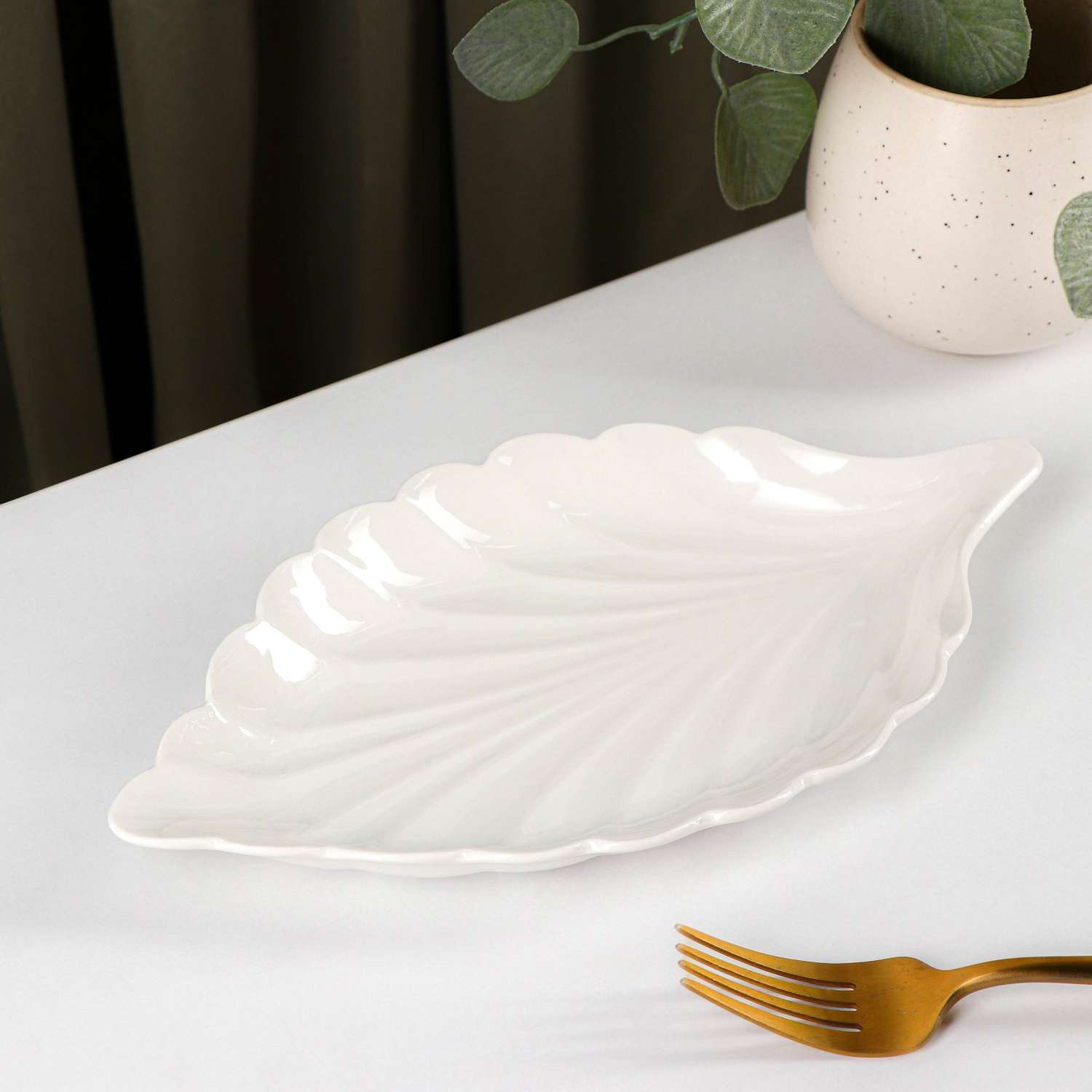 Блюдо Sima-Land керамическое «Лист» 25.5×14.5 см цвет белый - фото 2