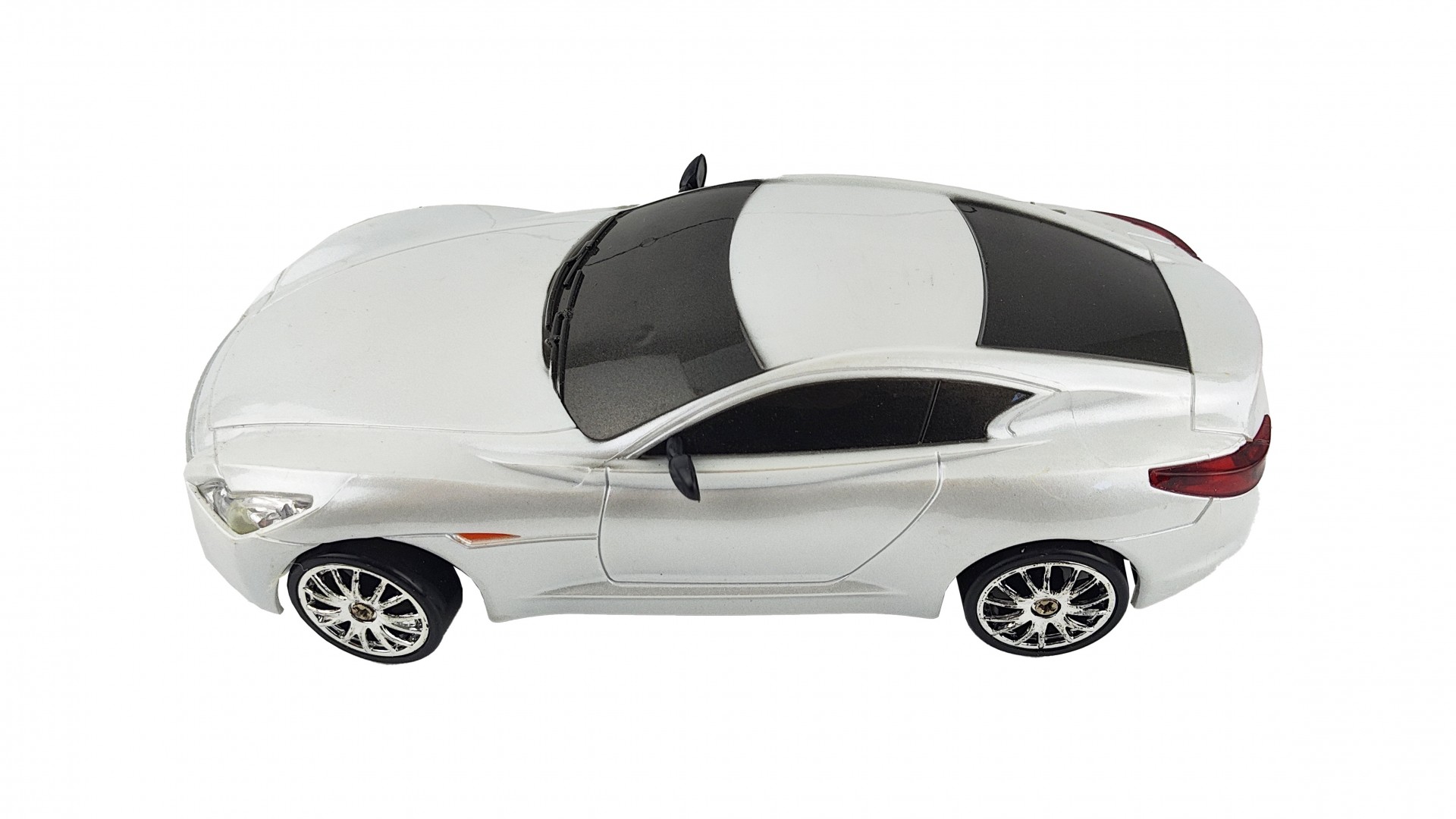 Радиоуправляемая машинка HuangBo Toys для дрифта Aston Martin 4WD купить по  цене 1650 ₽ в интернет-магазине Детский мир