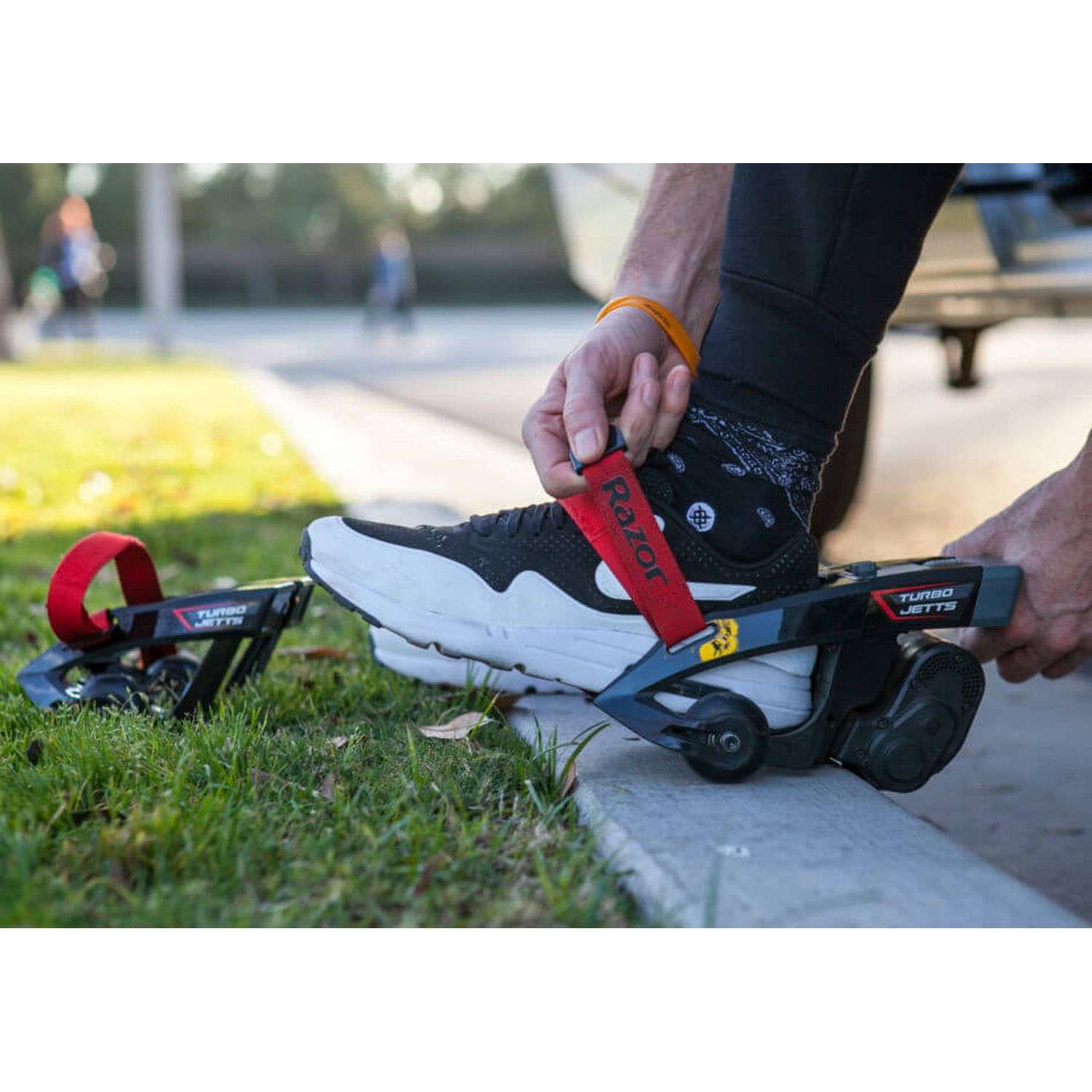 Электроролики на обувь RAZOR Turbo Jetts чёрные - фото 7