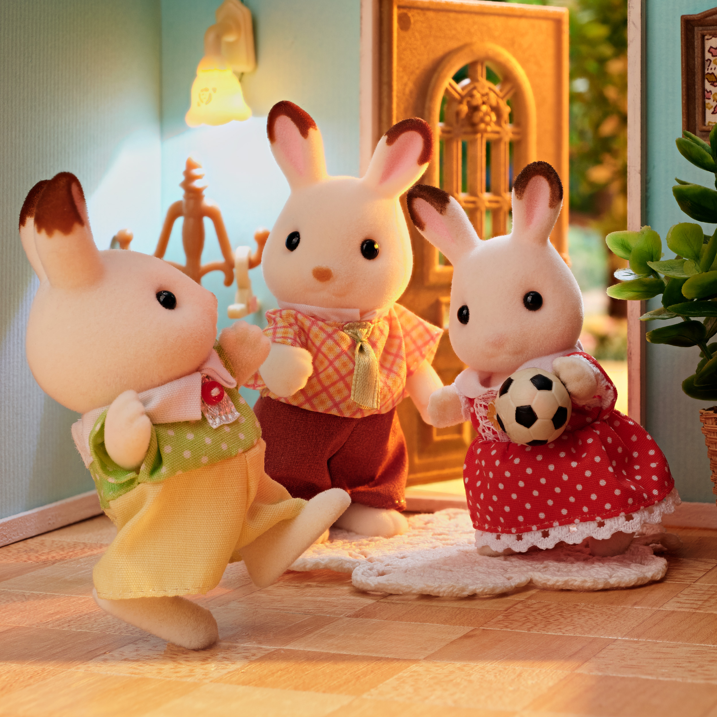 Набор Sylvanian Families Семейство шоколадных кроликов 5655 купить по цене  2099 ₽ в интернет-магазине Детский мир