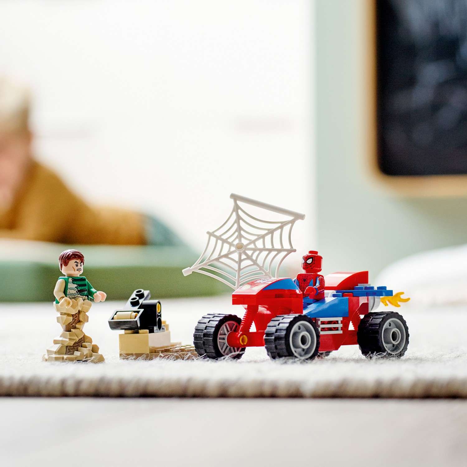Конструктор LEGO DC Super Heroes Бой Человека-паука с Песочным человеком 76172 - фото 8