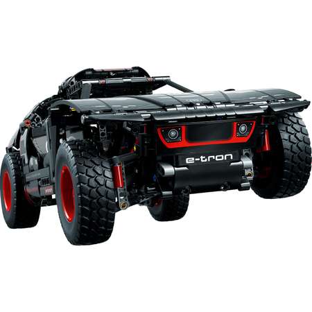 Конструктор LEGO Technic Audi RS Q e-tron 42160