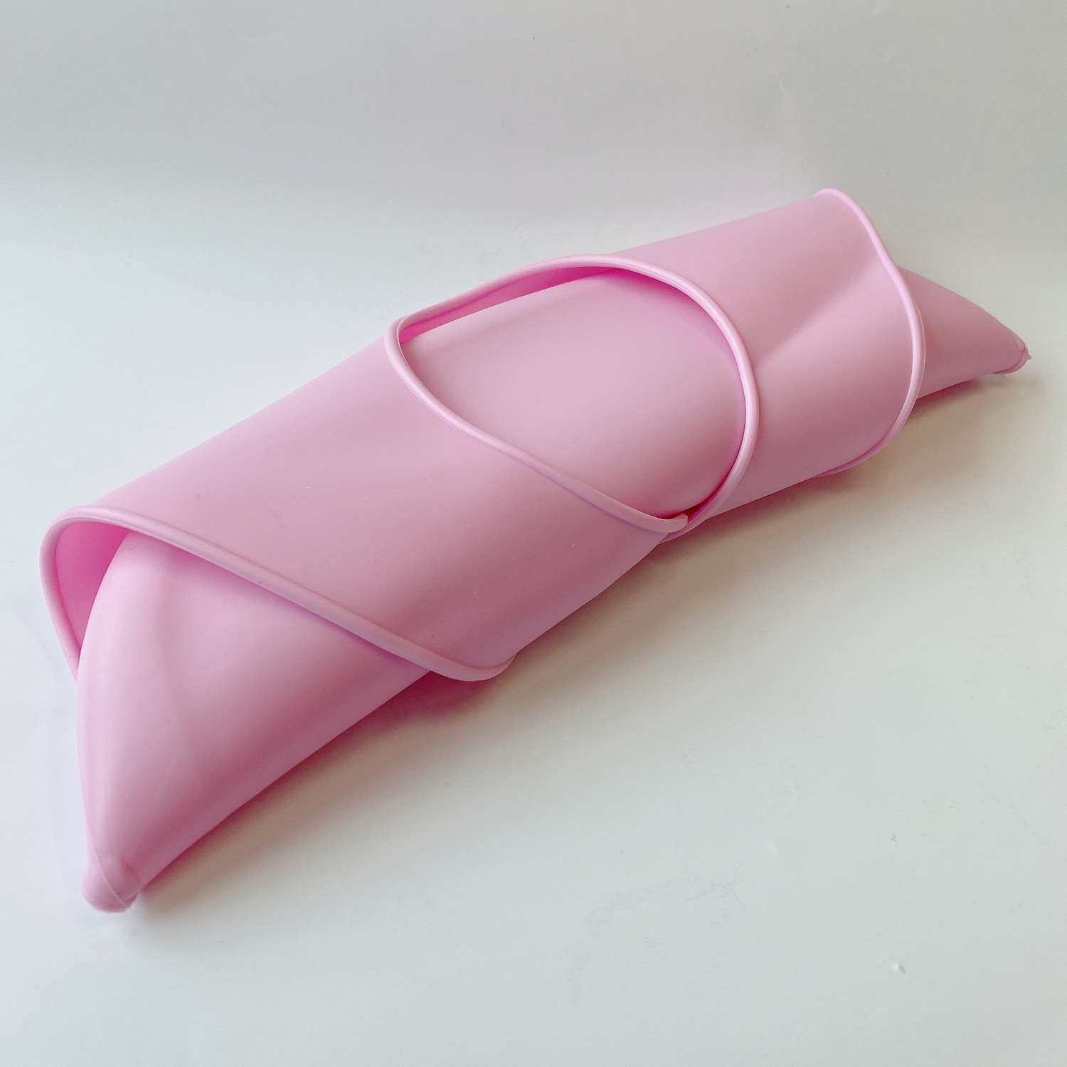 Нагрудник Uviton силиконовый Kitty розовый с кармашком - фото 9
