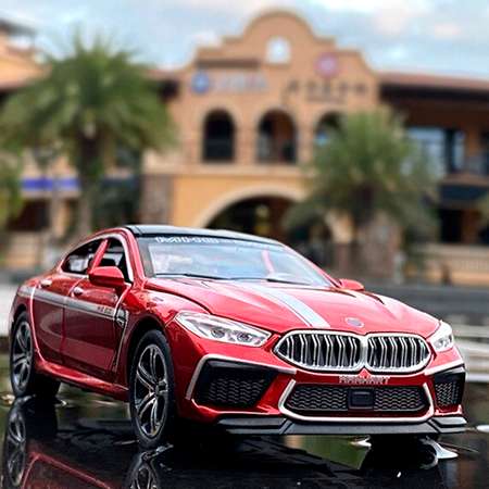 Коллекционная машинка WiMI металлическая гоночная BMW M8 Gran Coupe красная