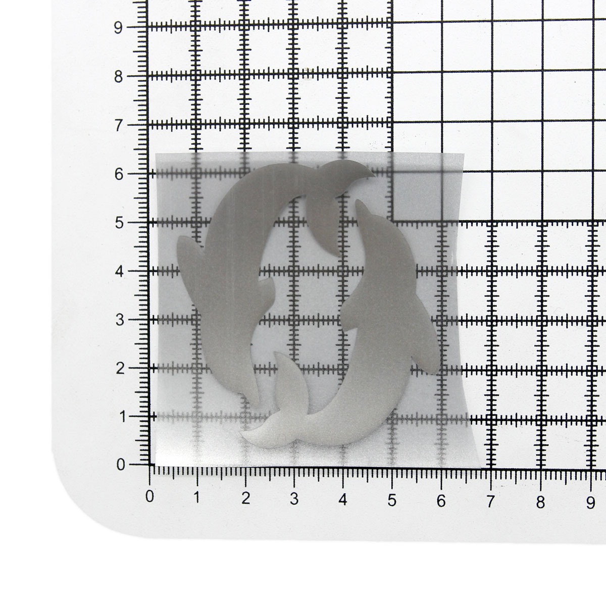 Термоаппликация Айрис светоотражающая Дельфины 4.8х3 см для одежды сумок рюкзаков 2 шт - фото 2