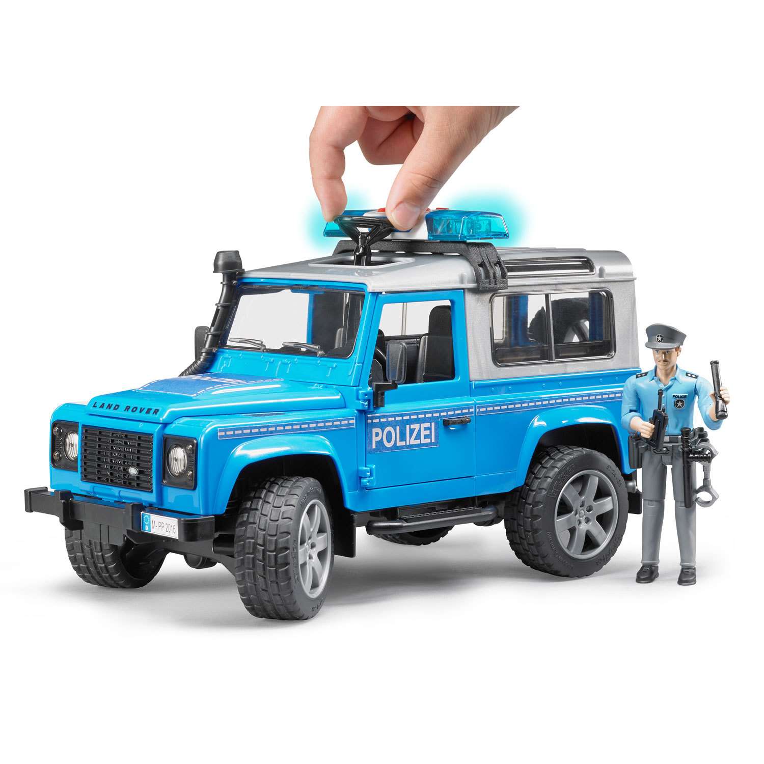 Внедорожник Bruder Land Rover Defender