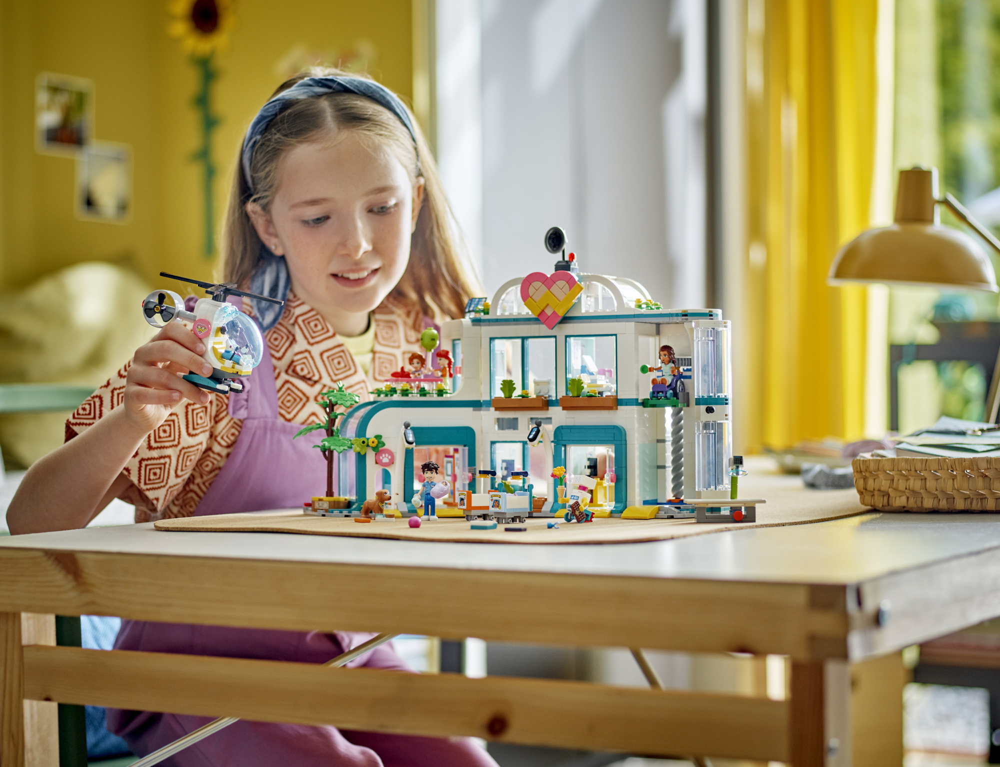 Конструктор LEGO Friends Городская больница Хартлейк 42621 - фото 12