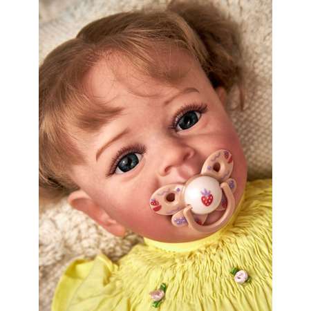 Кукла Реборн Soul Sister виниловая с мягким телом с комплектом одежды и пустышкой 54 см