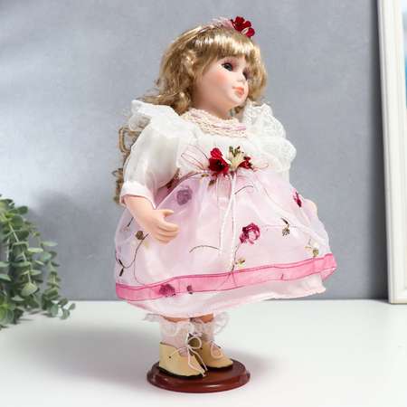 Кукла коллекционная Зимнее волшебство керамика «Агата в бело-розовом платье и с цветами в волосах» 30 см