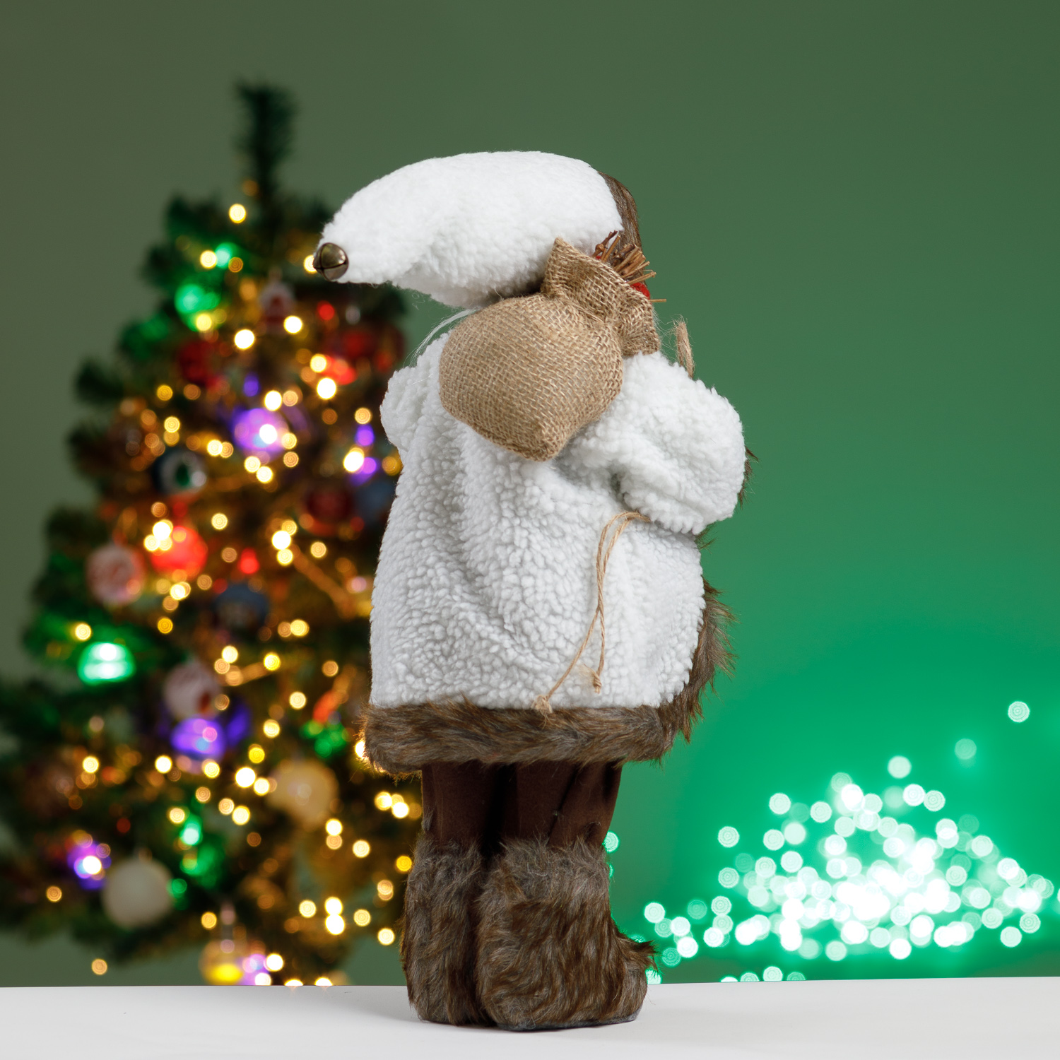 Фигура декоративная BABY STYLE Игрушка Дед Мороз в белом костюме с фонариком и мешком подарков 45 см - фото 4