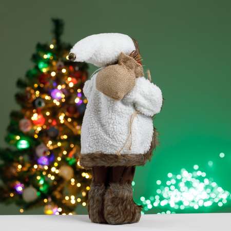 Фигура декоративная BABY STYLE Игрушка Дед Мороз в белом костюме с фонариком и мешком подарков 45 см