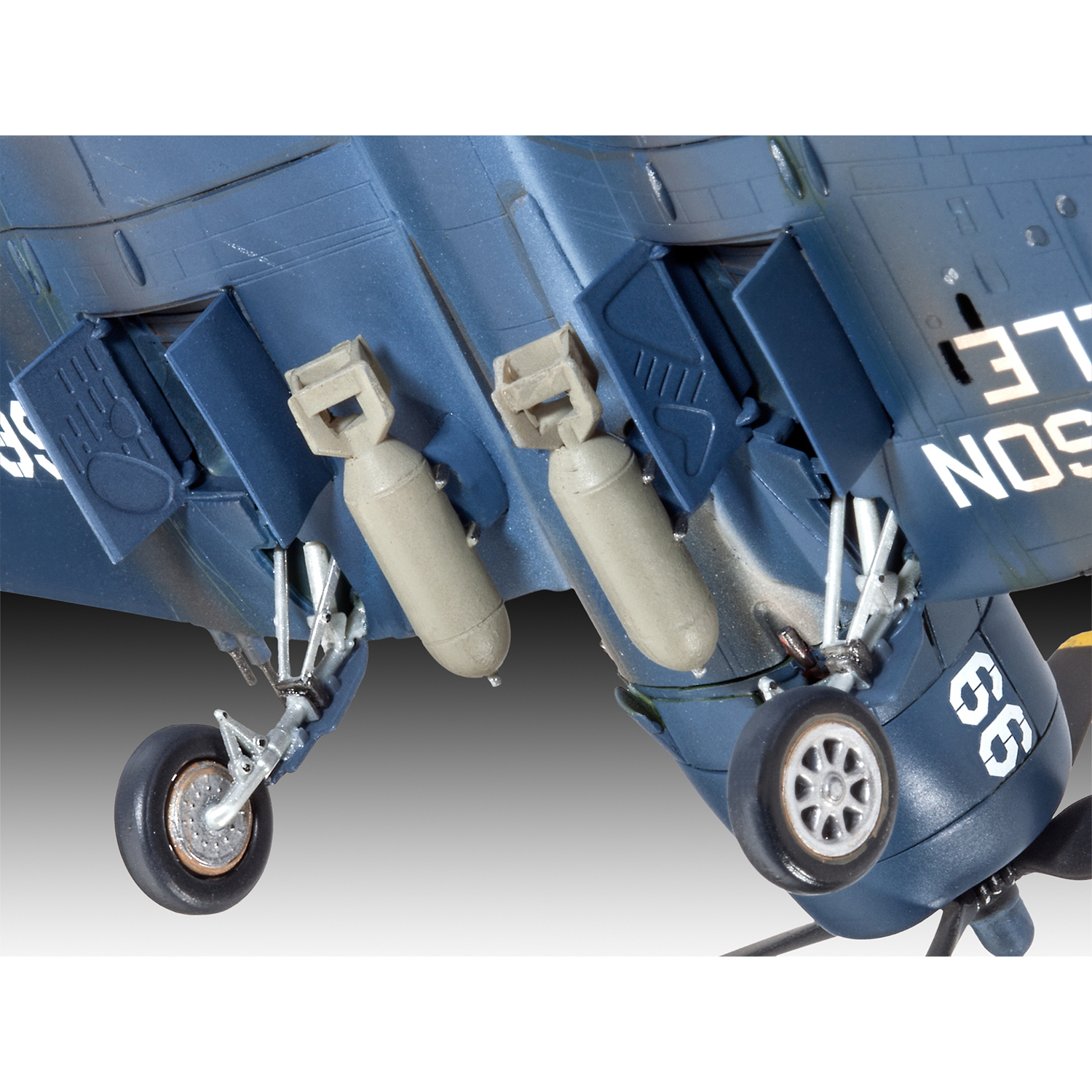 Сборная модель Revell Одноместный палубный истребитель F4U-4 Corsair 63955 - фото 5