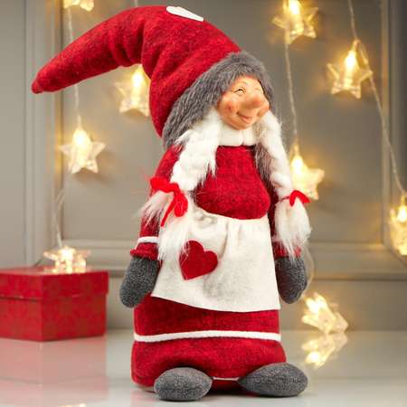 Кукла интерьерная Зимнее волшебство «Бабусечка в красном наряде с сердечком на переднике» 52х12х18 см