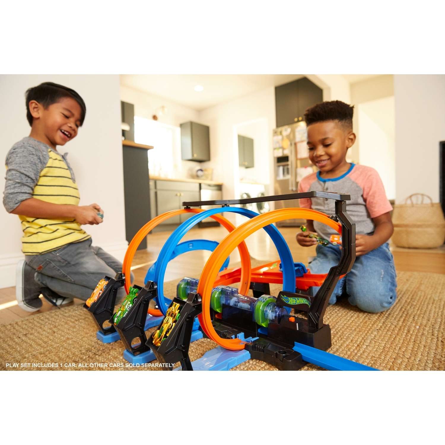 Набор игровой Hot Wheels Экшн Автотрек Винтовое столкновение с машинкой FTB65 FTB65 - фото 14