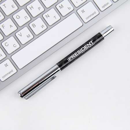 Ручка металлическая Mr. PRESIDENT PUTIN TEAM с колпачком «Герб». Фурнитура серебро. 1.0 мм