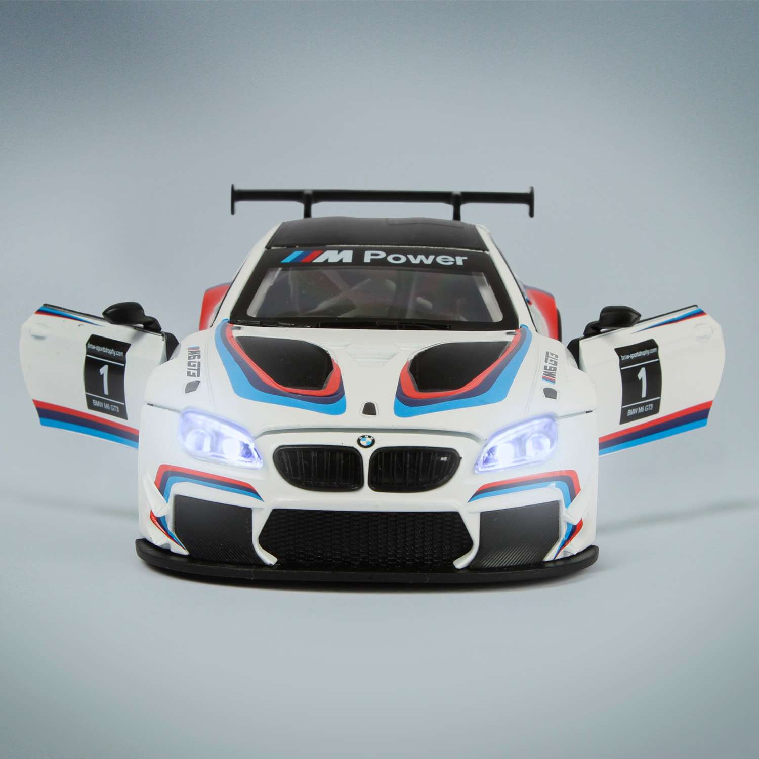 Машинка Mobicaro 1:24 BMW M6 GT3 Белая 68255B 68255B - фото 3