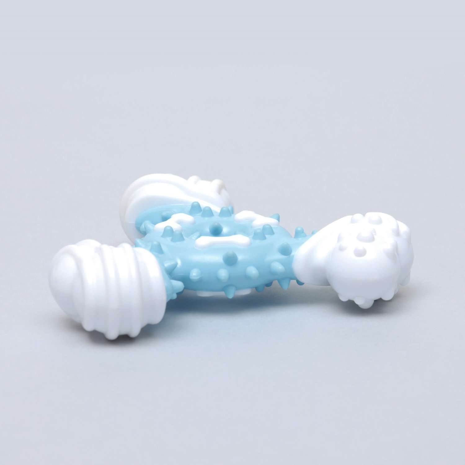 Игрушка Пижон двухслойная твердый и мягкий пластик «Кость-треугольник» 12 см голубая - фото 2