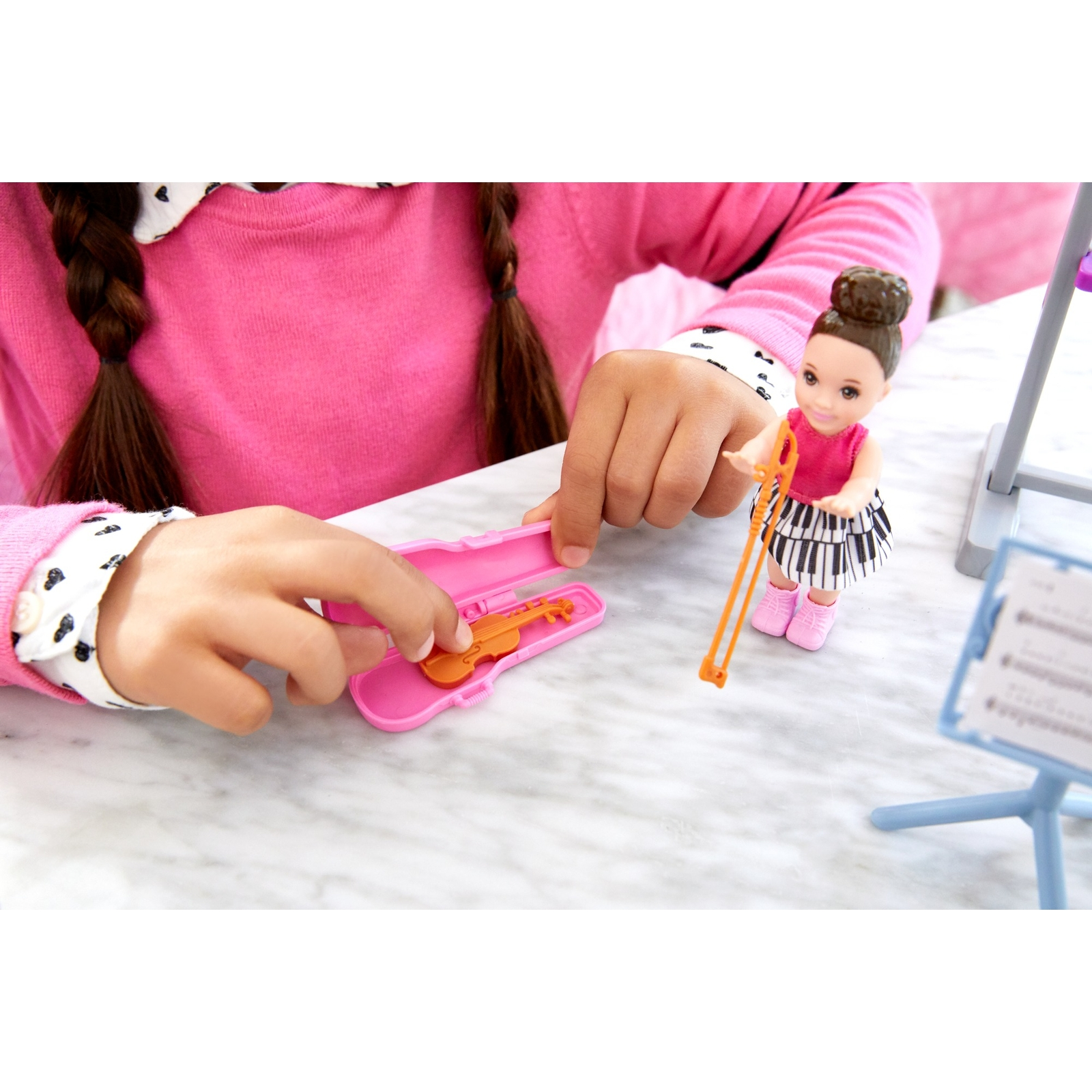 Кукла модельная Barbie DHB63 - фото 15