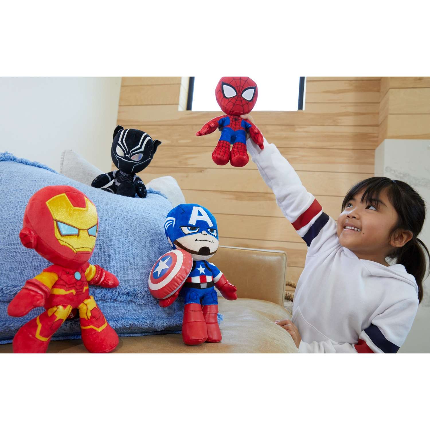Игрушка Marvel Total Plush Герои Человек-паук GYT43 - фото 3