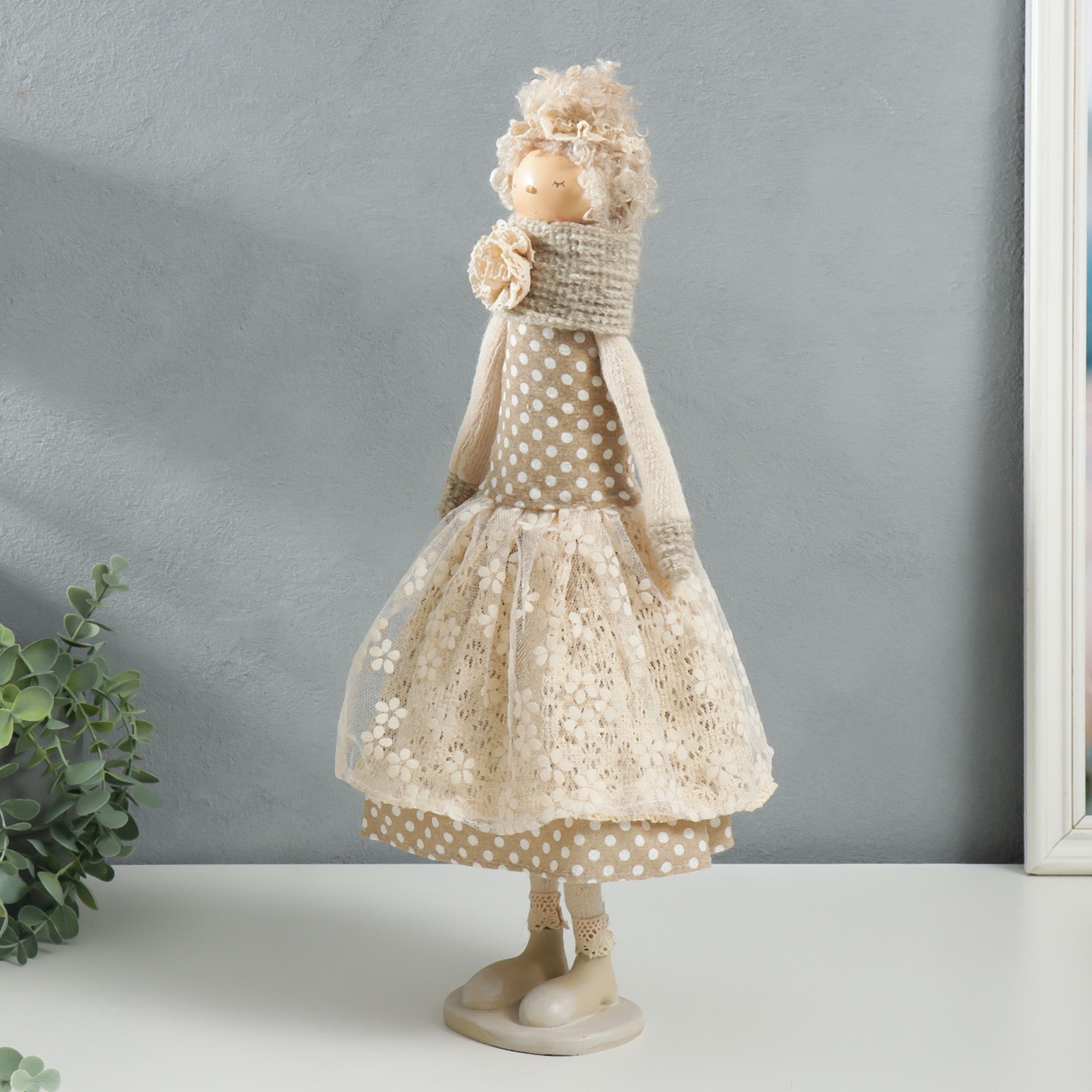 Кукла интерьерная Зимнее волшебство «Девушка с кудряшками платье в горох с сердцем» 48 5х14х17 см - фото 4